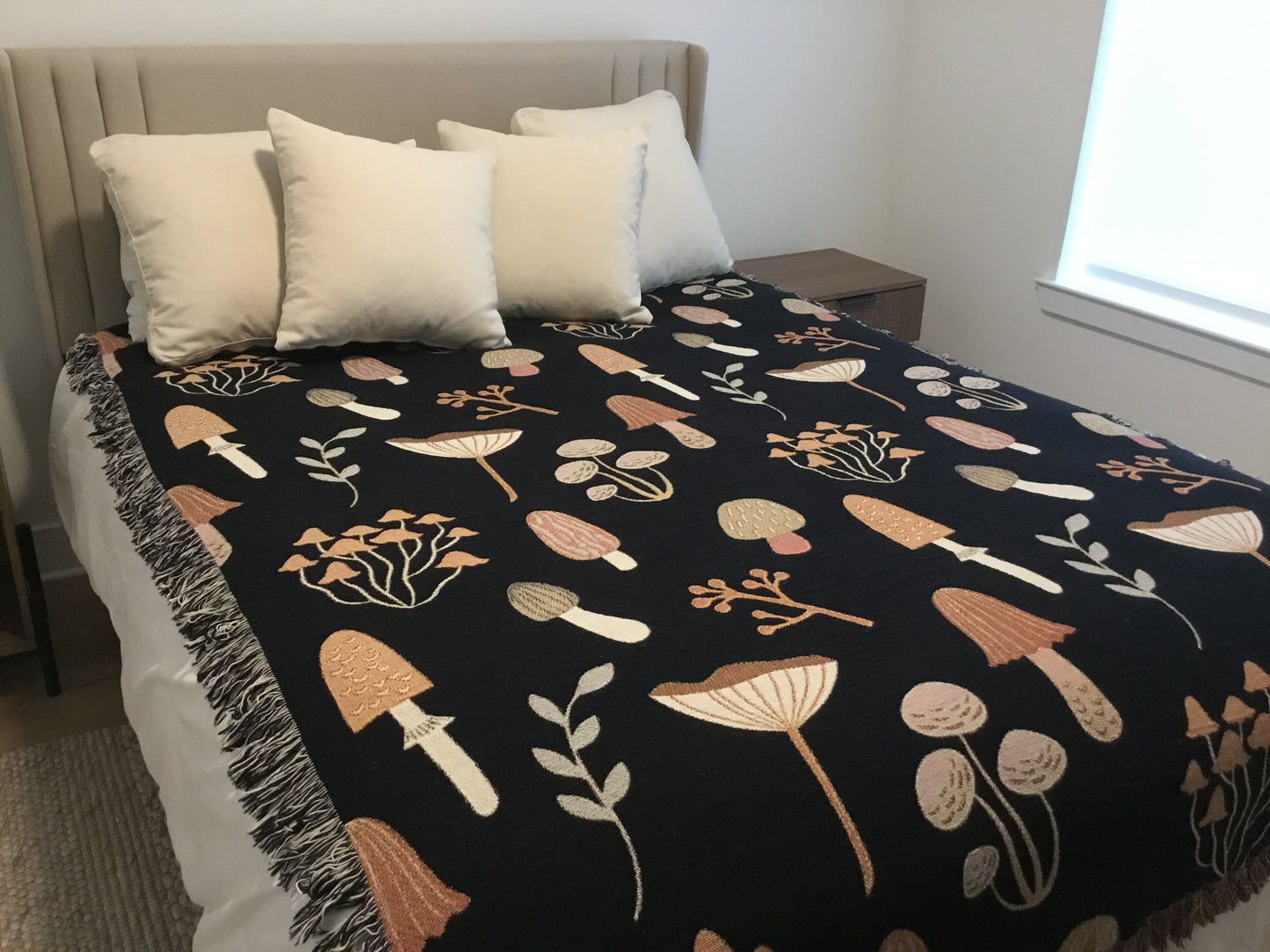 Mushroom Woven Throw Blanket - Forest-Inspired Cottagecore Gift & Decor