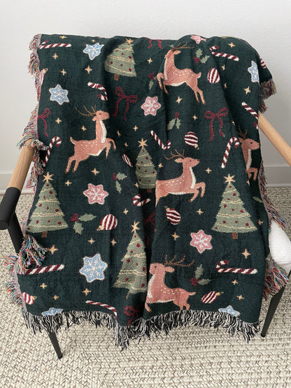 Reindeer Christmas Woven Throw Blanket – Cozy Holiday Decor